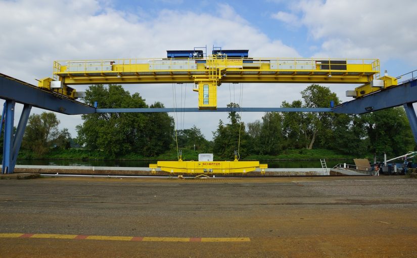 Firmy zajmujące się dostarczaniem maszyn dysponują w propozycji standardowe warianty